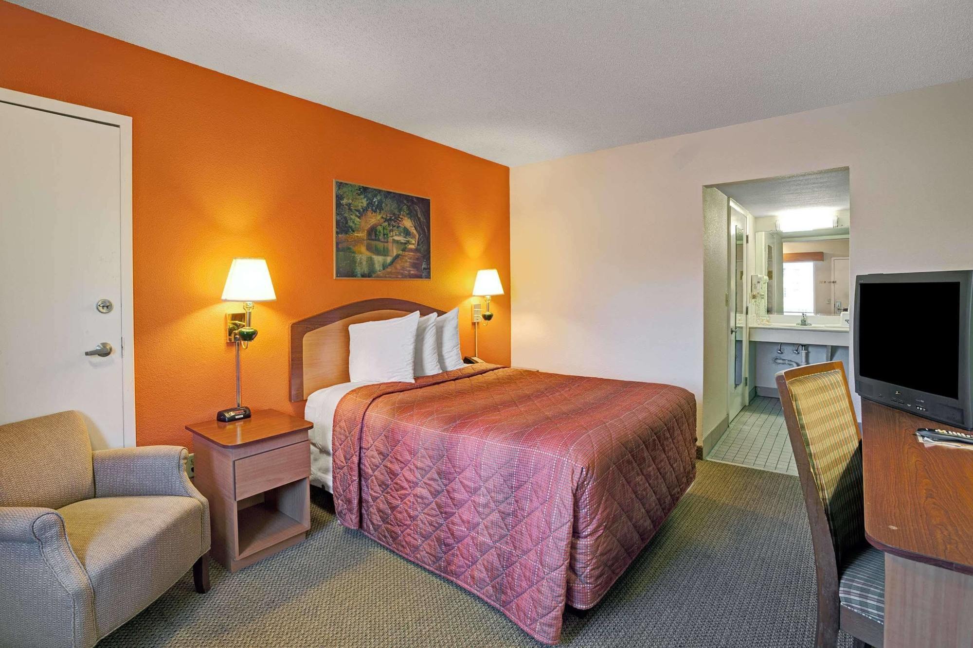 Days Inn By Wyndham Jacksonville South Memorial Hospital Εξωτερικό φωτογραφία